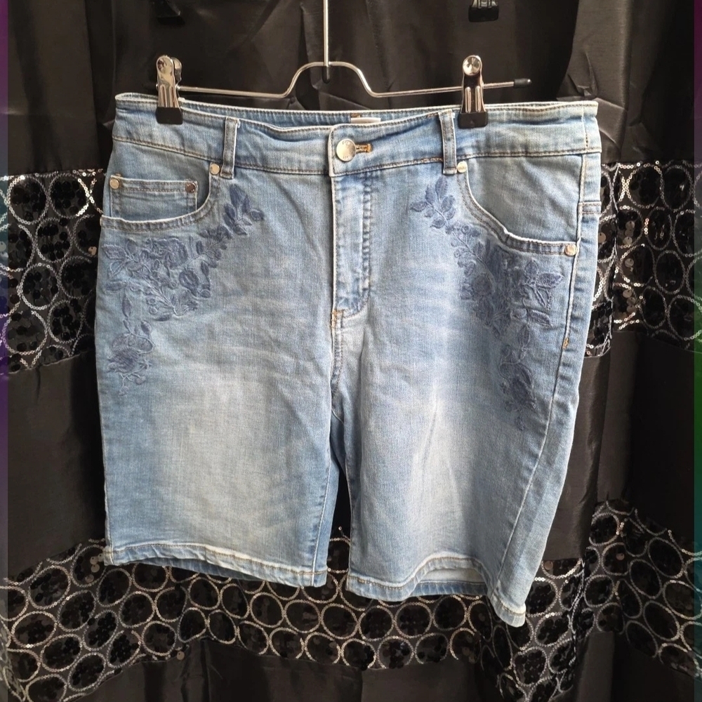Floral Embroidered Light Blue Jean Shorts